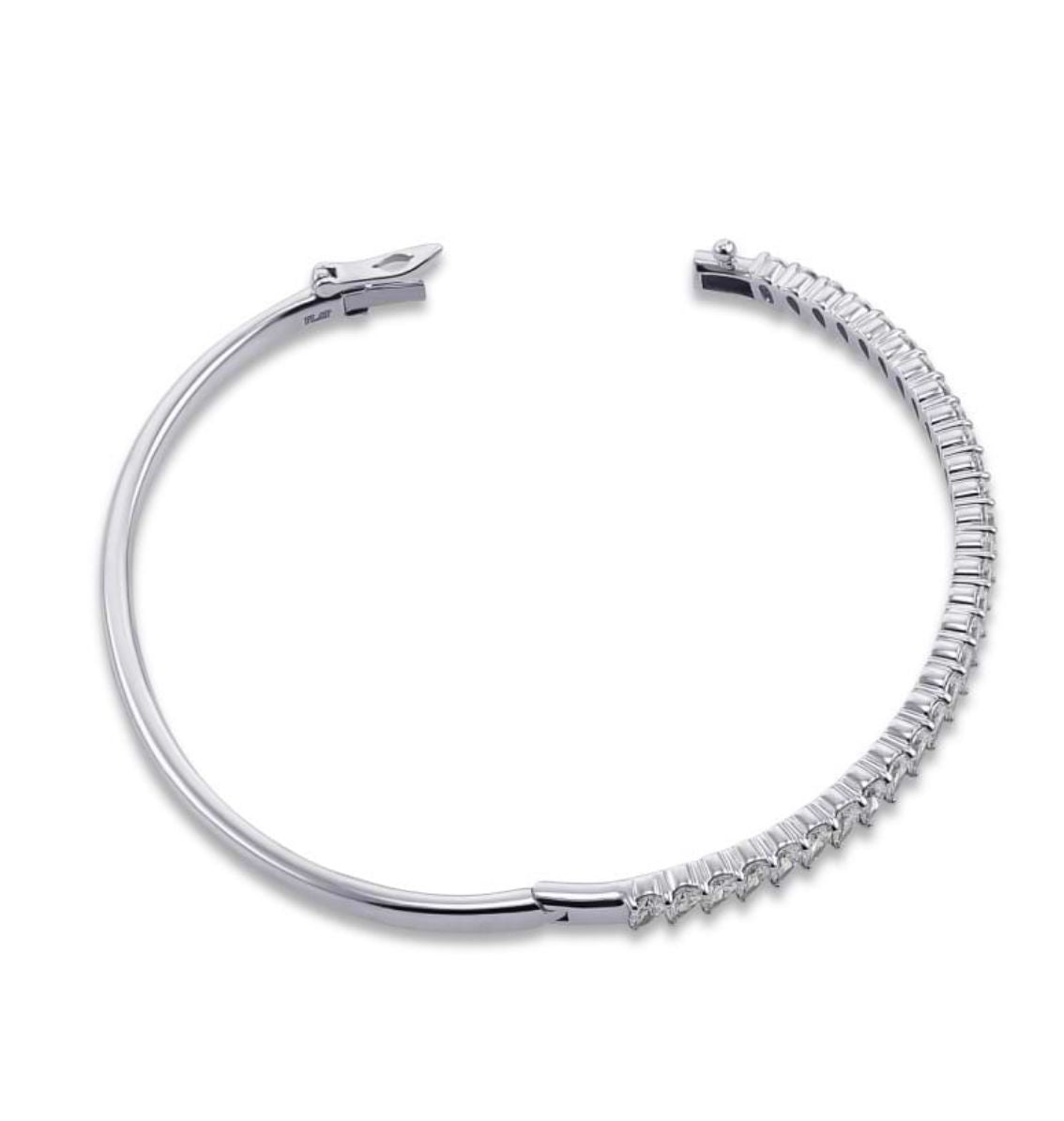 Timeless 4.52 Carat Pear-Shaped Lab Grown Diamond Bracelet